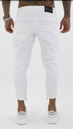 Carregar imagem no visualizador da galeria, Ripped White Pants - BlackBeard Fashion Lounge - 
